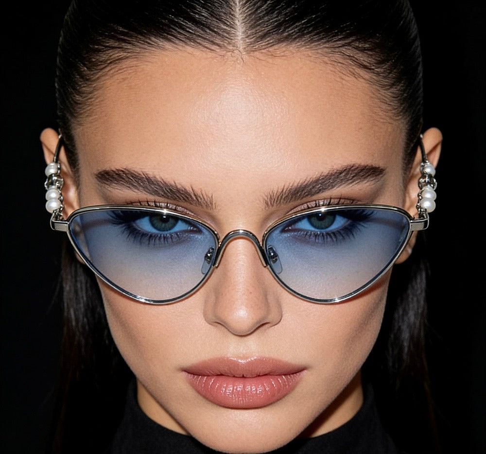 Gucci Women Perla Venere Cat-Eye Ice Blue Sunglasses