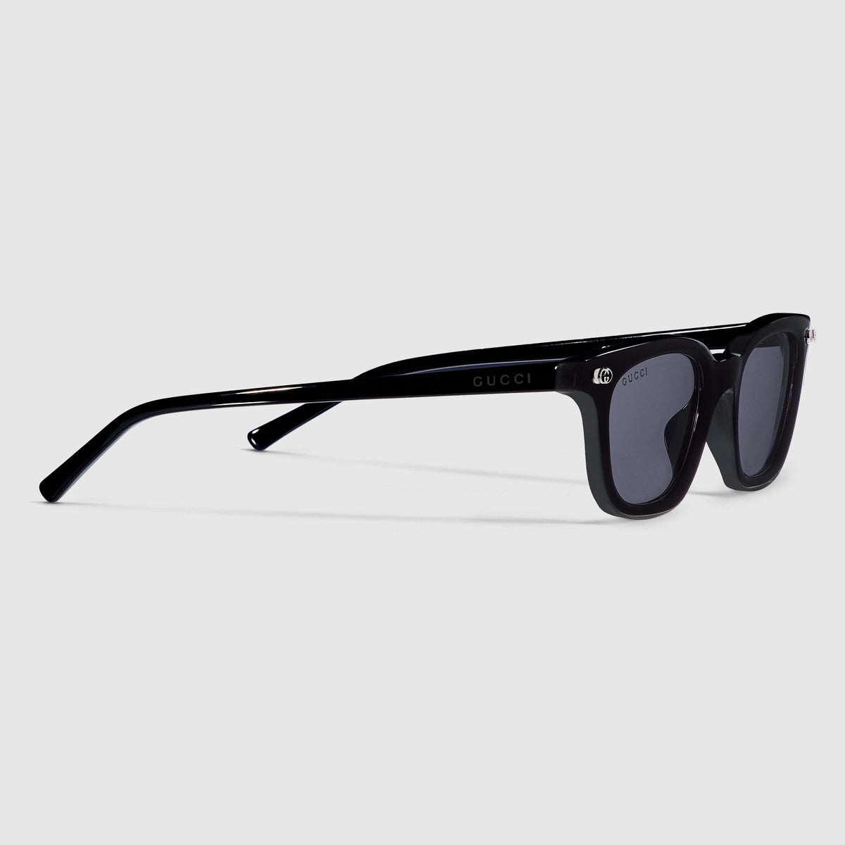 Gucci Men Oval Frame Polish Black Sunglasses