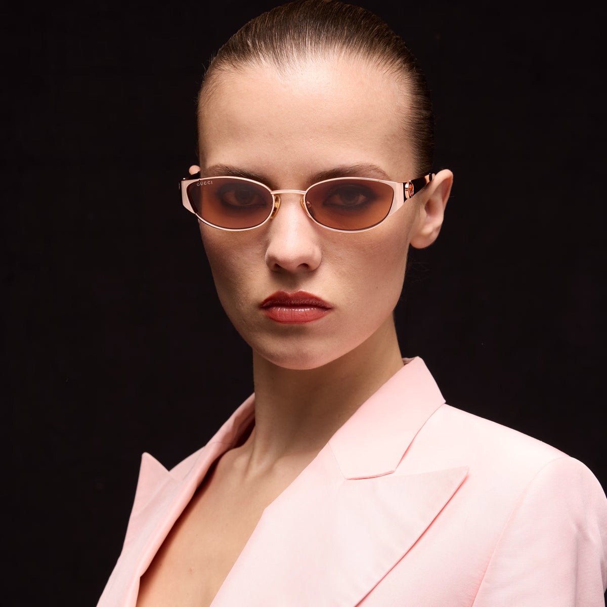 Gucci Women Oval Frame Rose Gold sunglasses