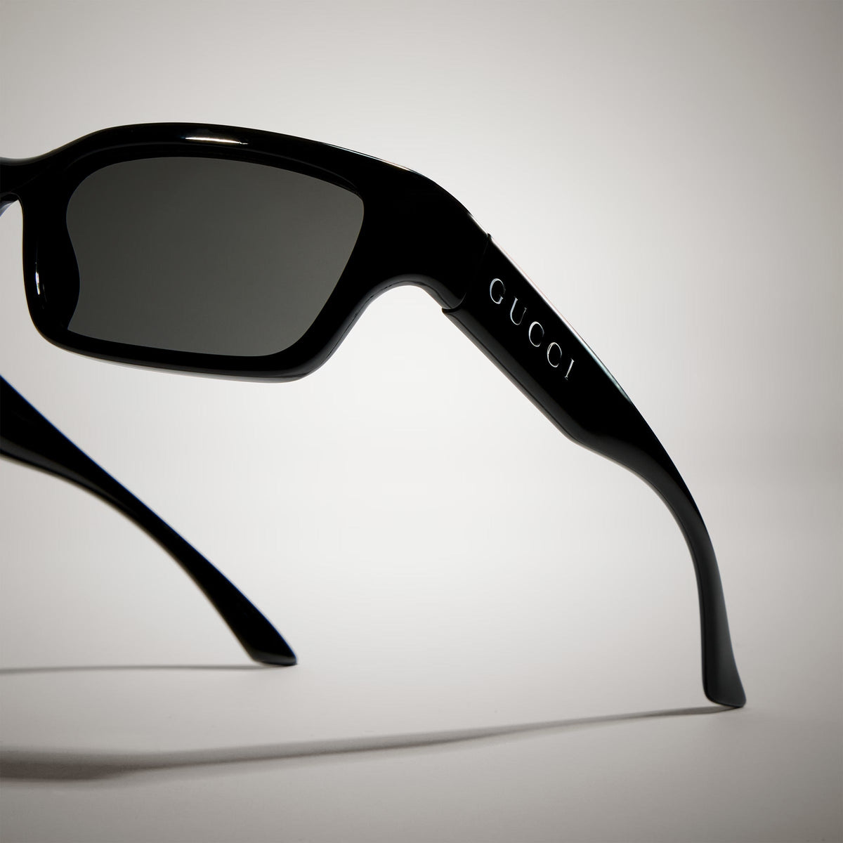 Gucci Men Rectangular Frame Deep Black Sunglasses