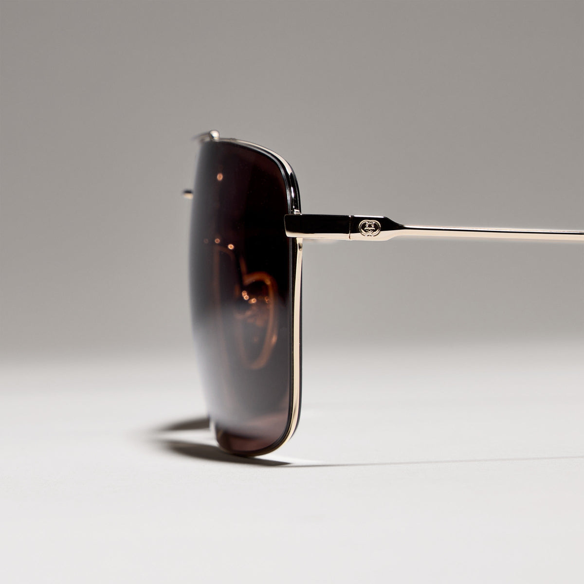 Gucci Men Specialized-fit Navigator Gold Sunglasses