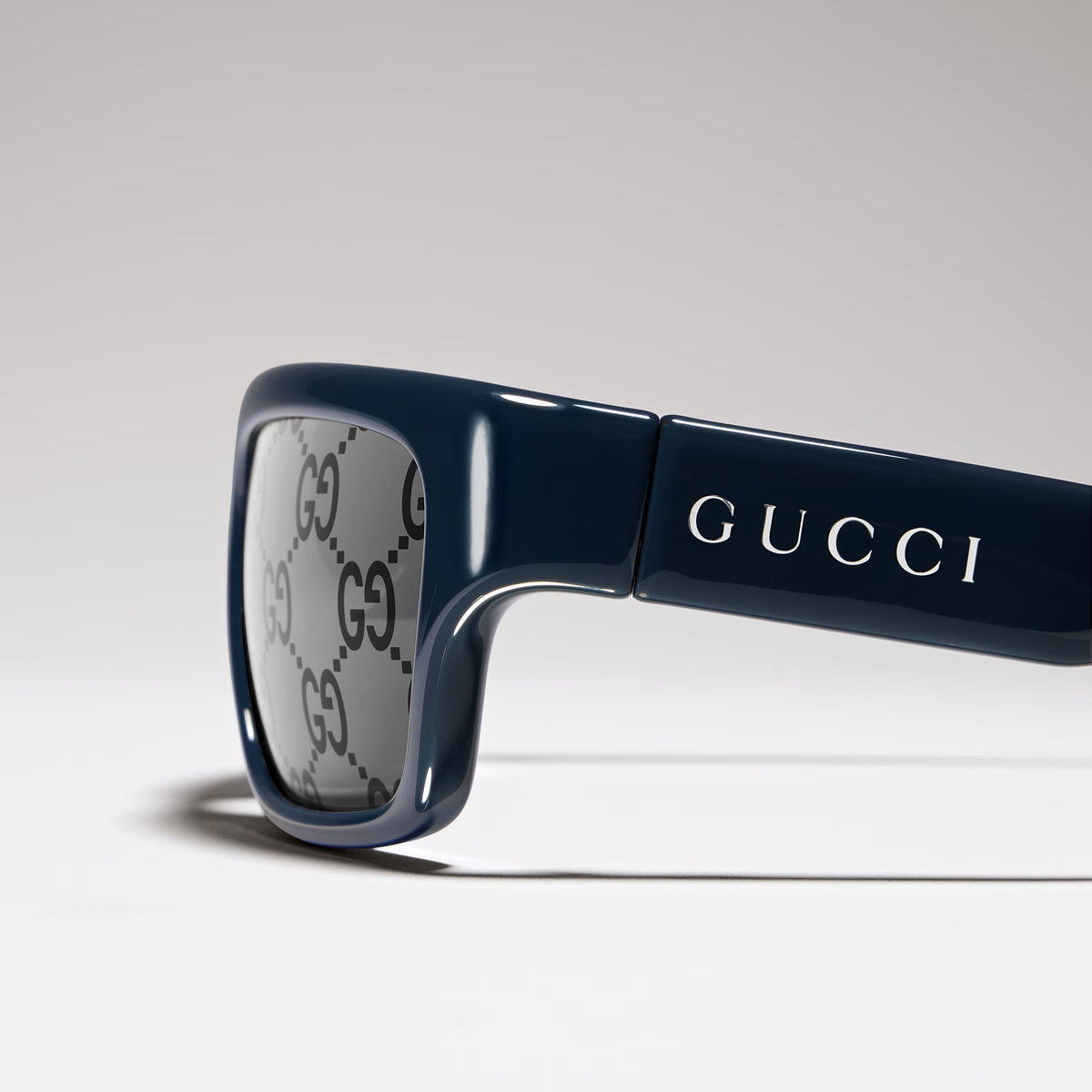 Gucci Men Rectangular Frame Blue Sunglasses