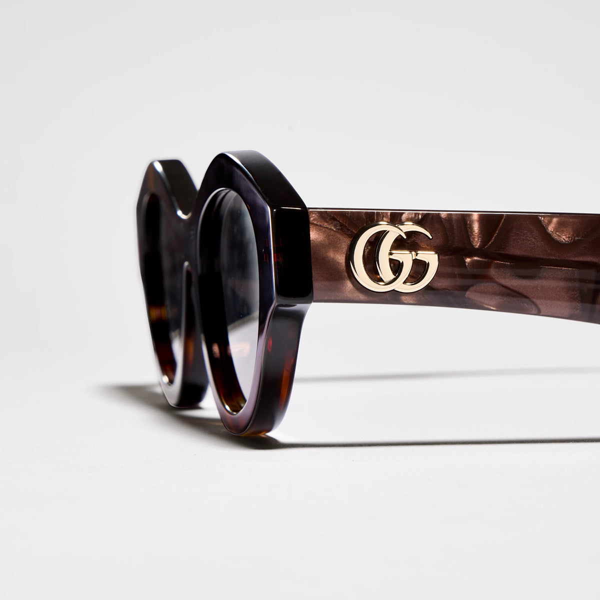 Gucci Women Cat-eye Frame Brown Tortoiseshell Sunglasses