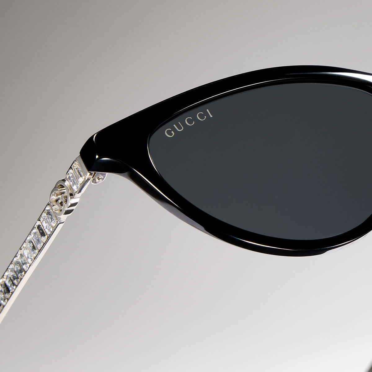 Gucci Women Cat-eye Frame Deep Black Sunglasses